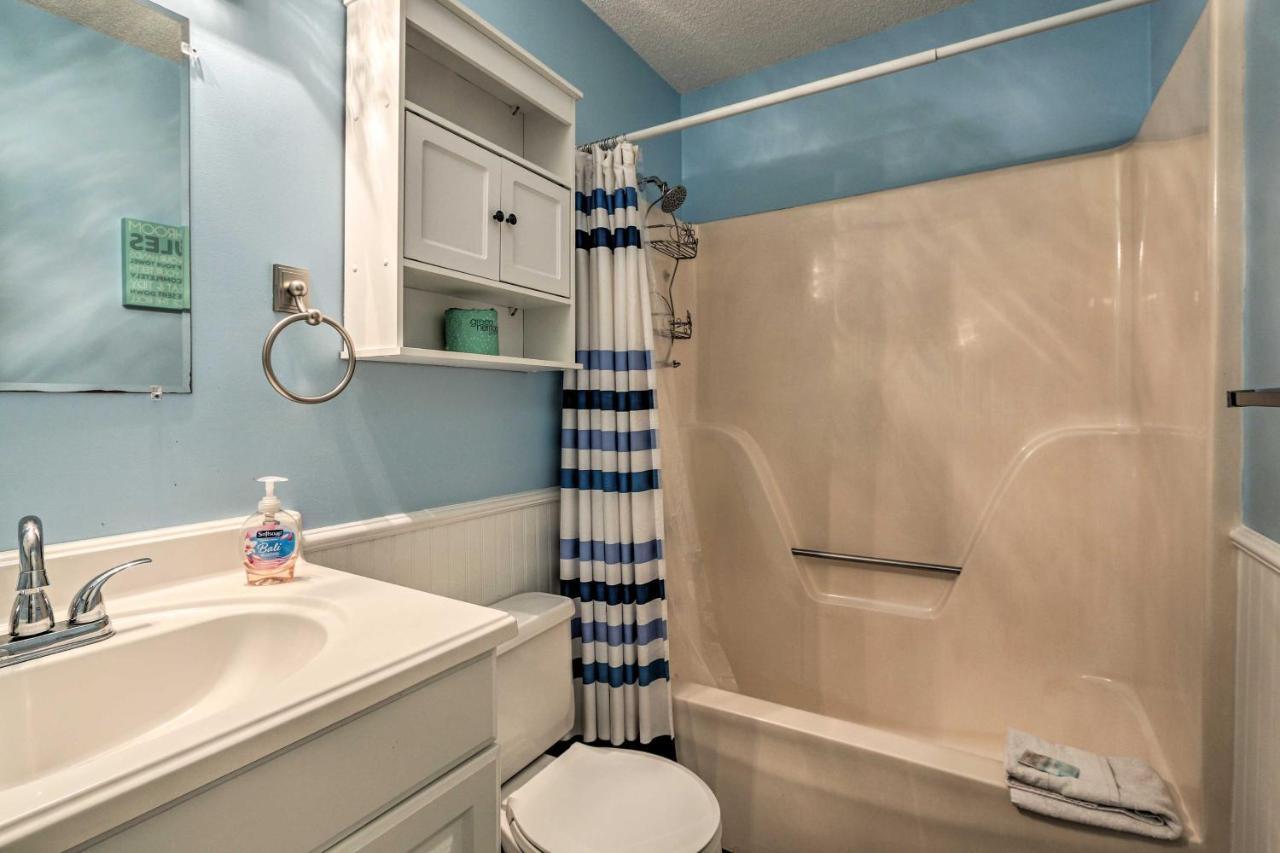 Colorful Hilton Head Condo With Beach And Pool Access! Hilton Head Island Zewnętrze zdjęcie